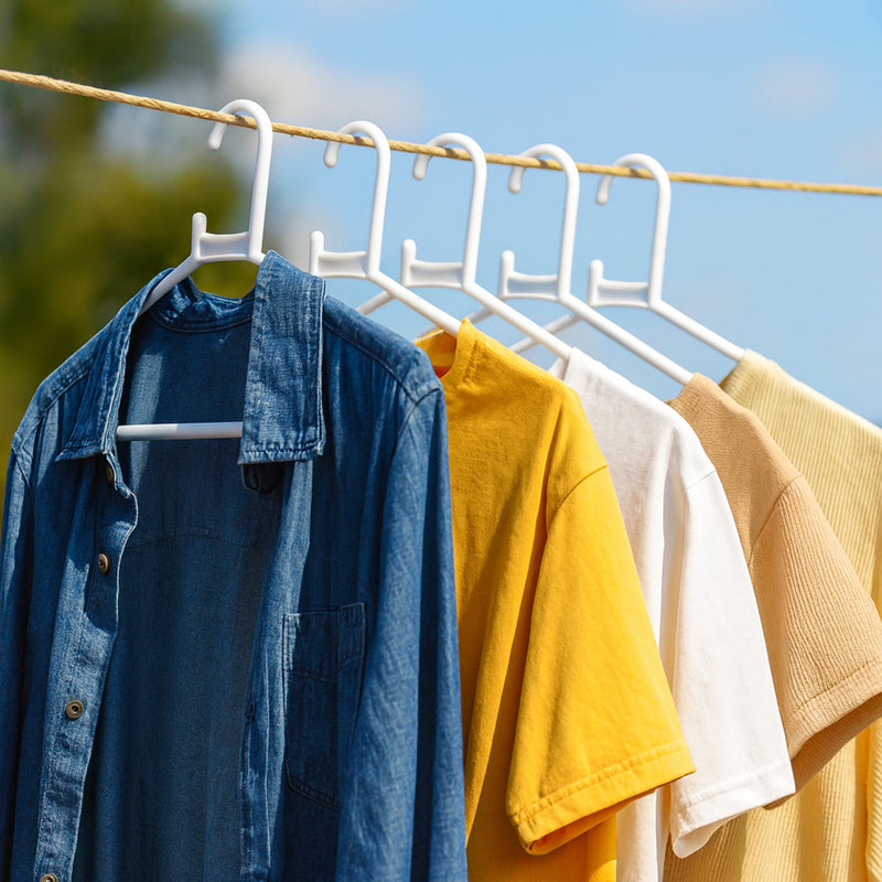 Plastic Clothes Hangers – Set of 6