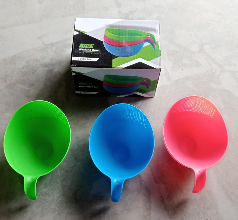 Plastic food strainer and bowl set, durable and functional