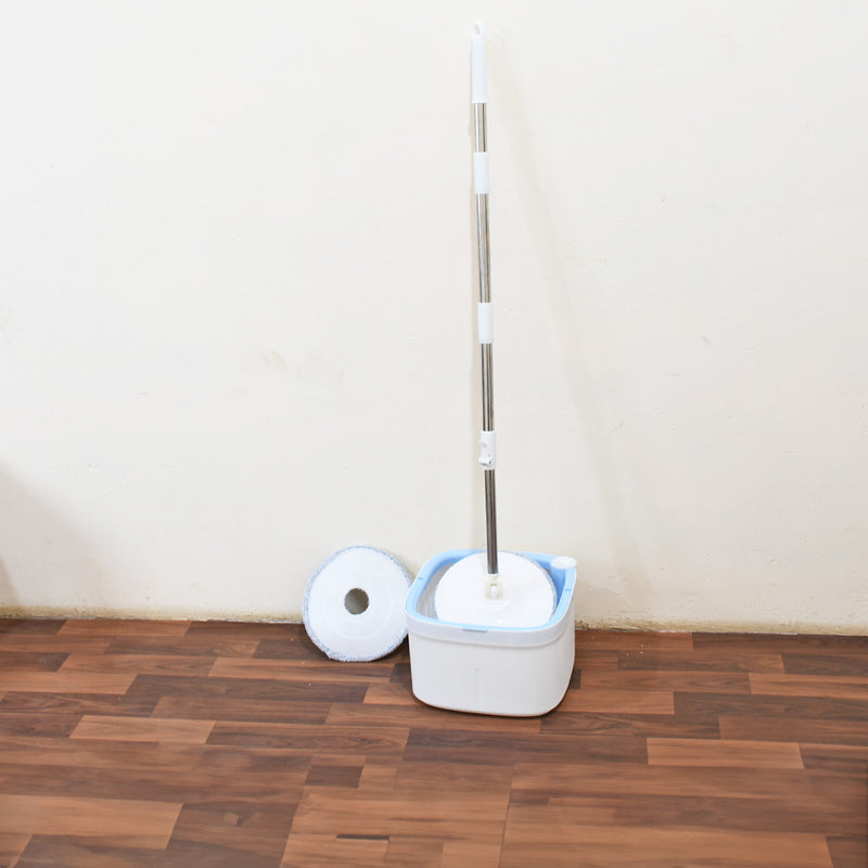 Round Shape Mop With 1 Pad Extra For All Types Of Flooring, Separates Dirty & Clean Water