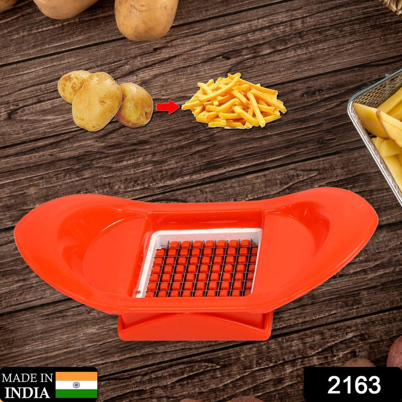 Fry cutter close-up